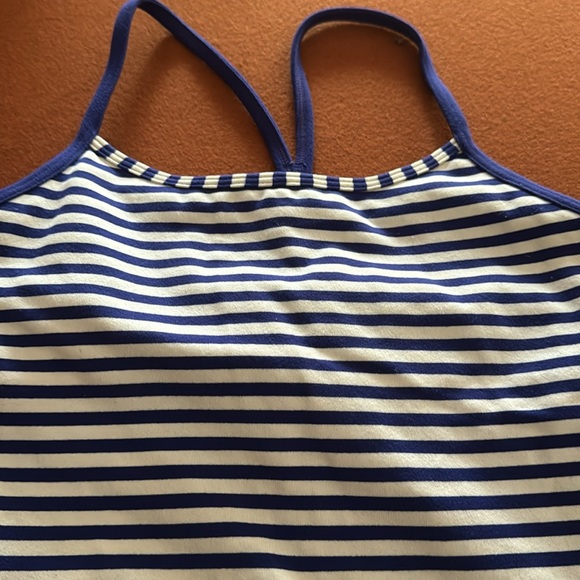 Lululemon yoga tops - Picture 2 of 6